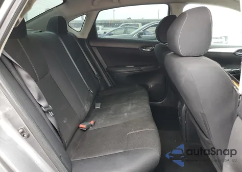 2017 Nissan Sentra S z USA, uszkodzony, nr VIN 3N1AB7AP8HY387355